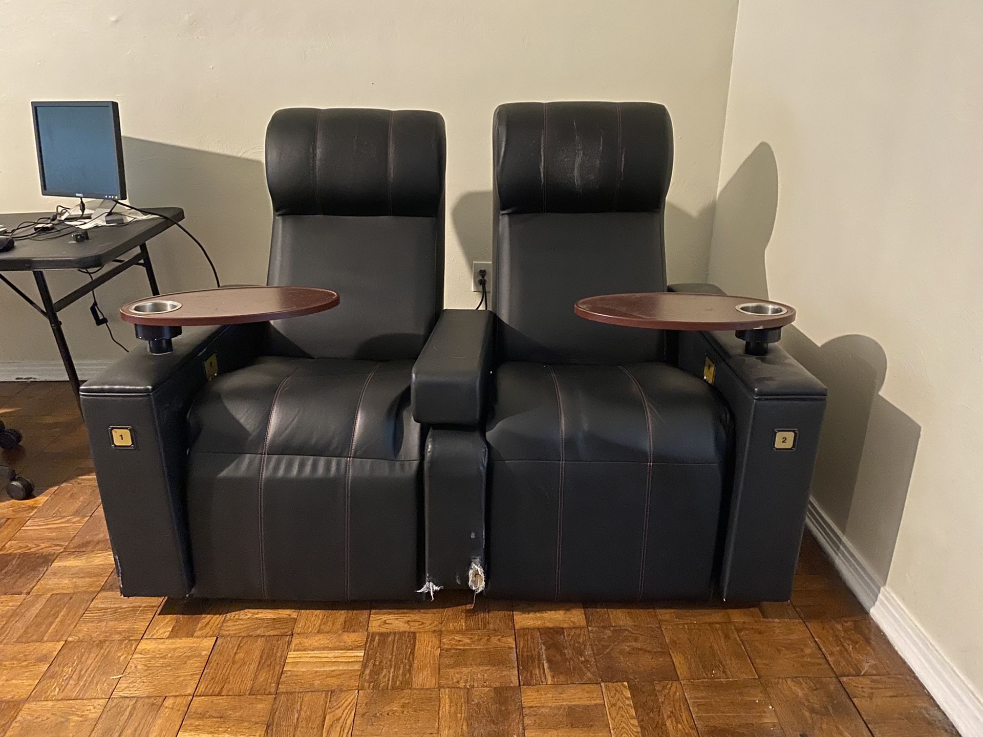 Reclining movie theatre seats for Sale in Tampa, FL OfferUp