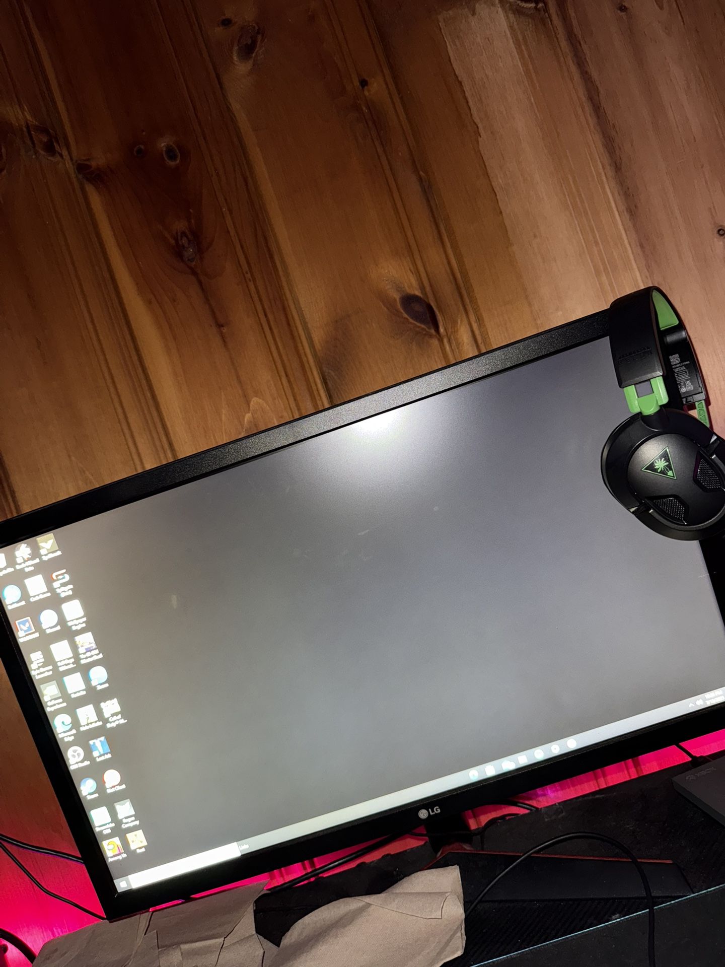 24" UltraGearâ„¢ FHD 144Hz 1ms Gaming Monitor with FreeSyncâ„¢
