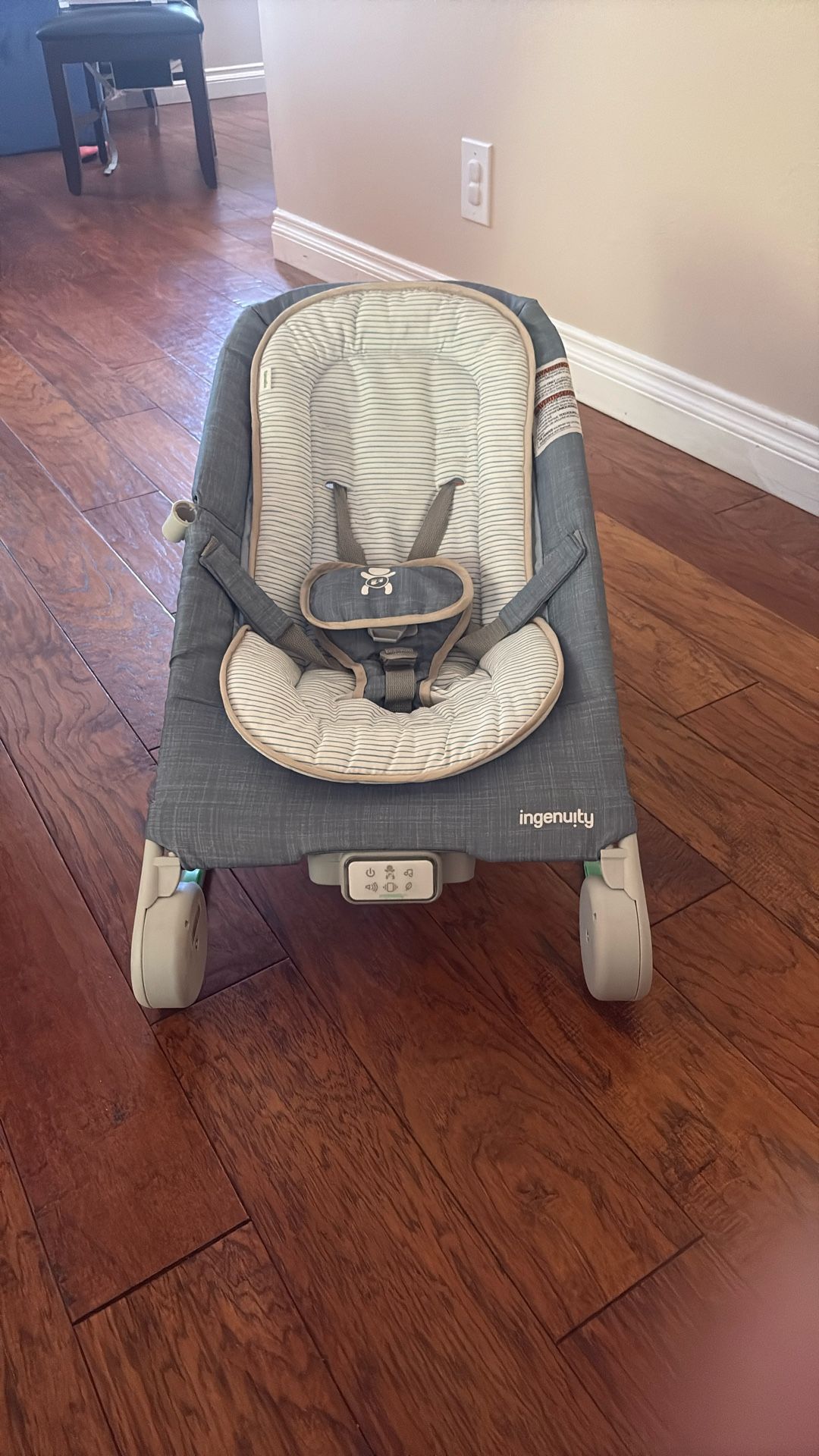 Ingenuity Bouncer With Belly Vibration