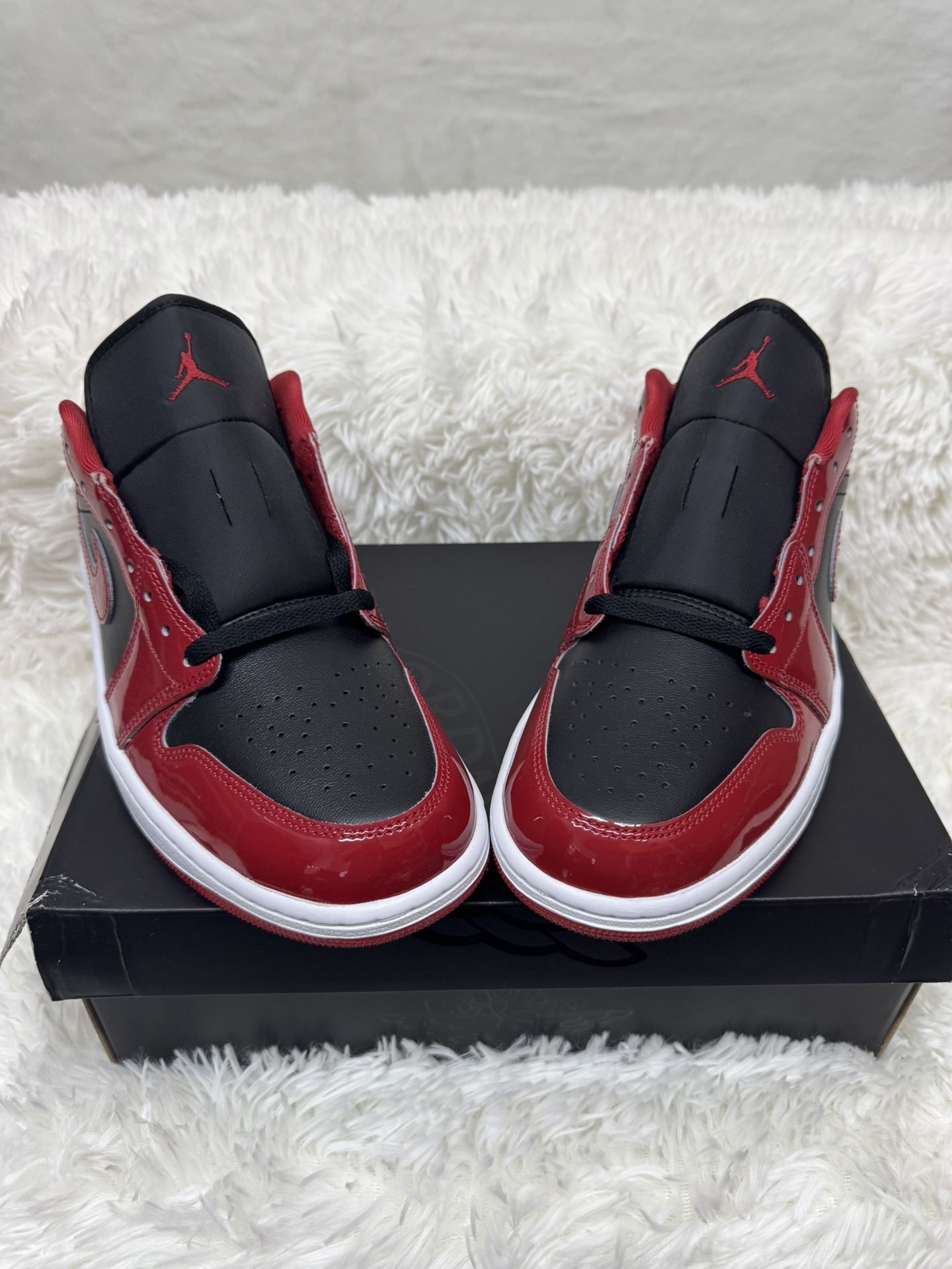 M Jordan 1 Low Reverse Bred Size 10M New In box
