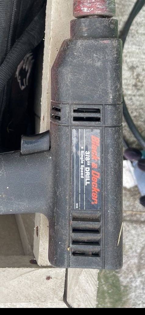 Black Decker Drill