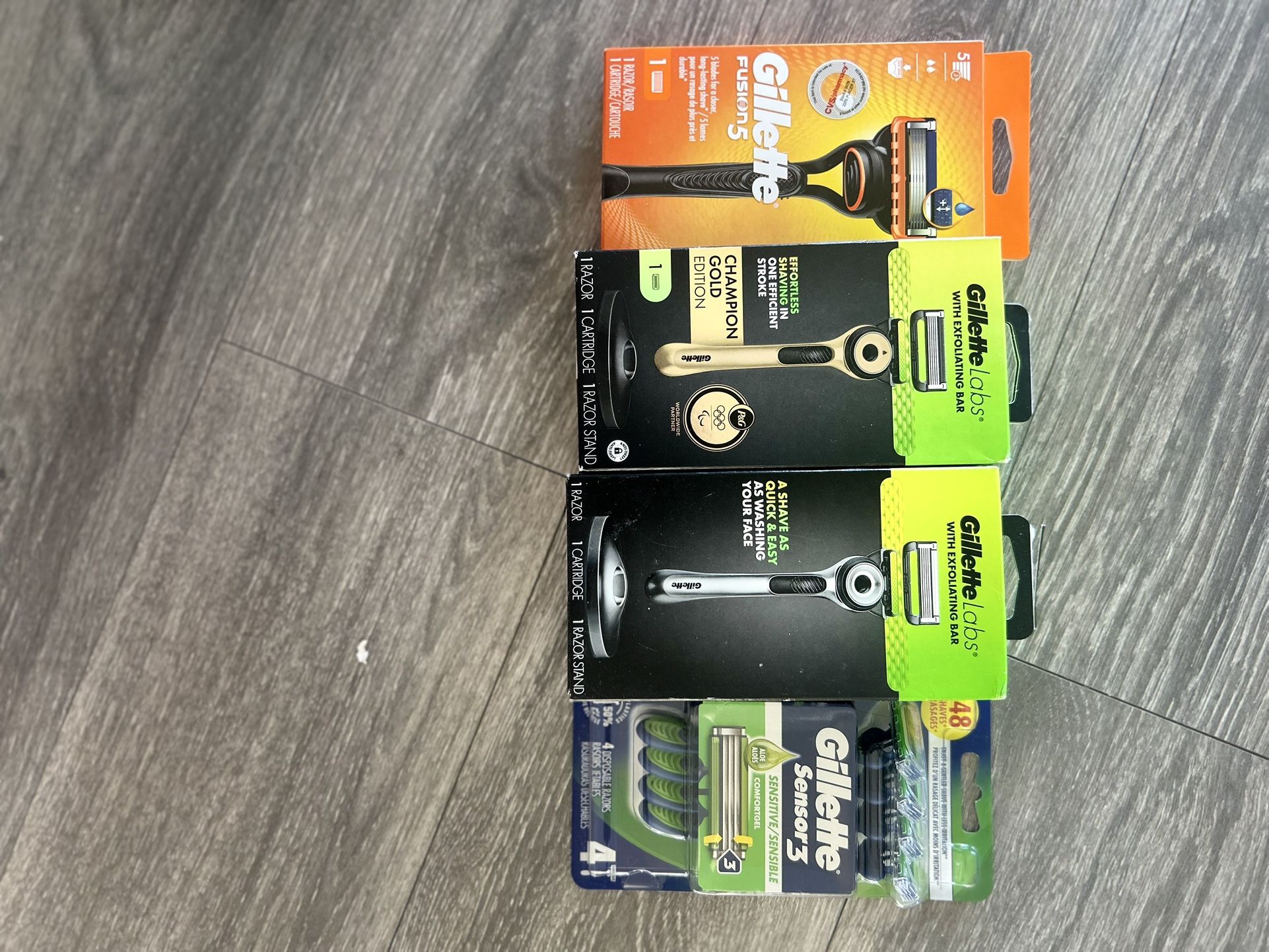 4 Gillette Razors πͺ (select varieties ) Retail $60 plus tax Brand New for Pickup