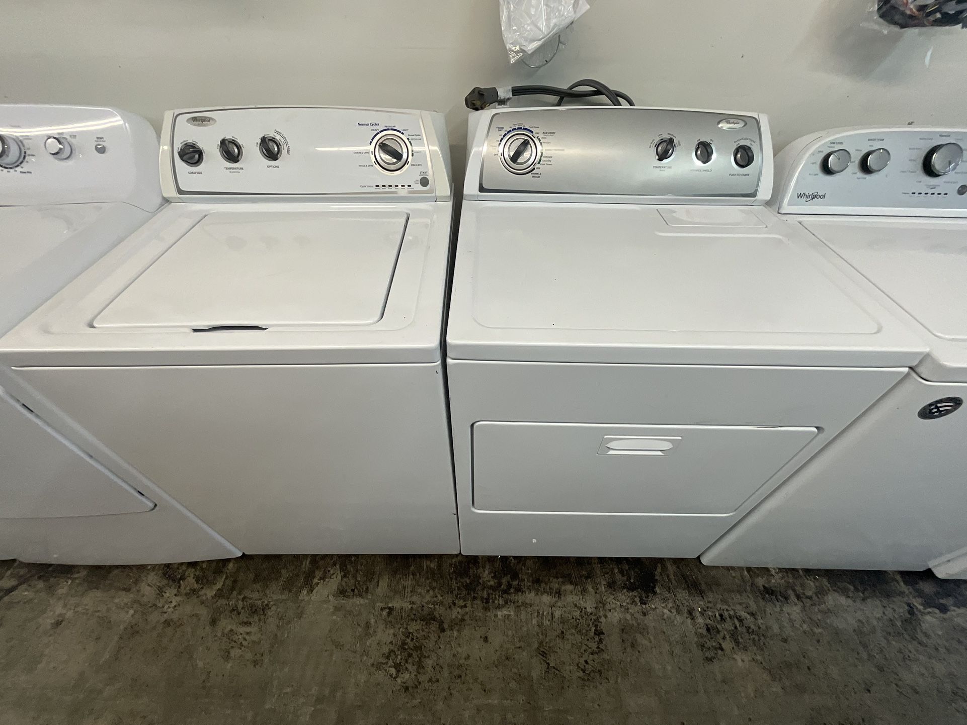 Whirlpool Washer And Dryer Set