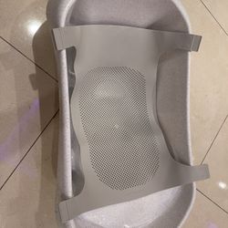 The First Years Bath Tube Baby Bath Tube 