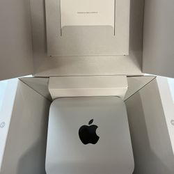 New Mac Studio M2 Ultra, 24 CPU, 64 GB
