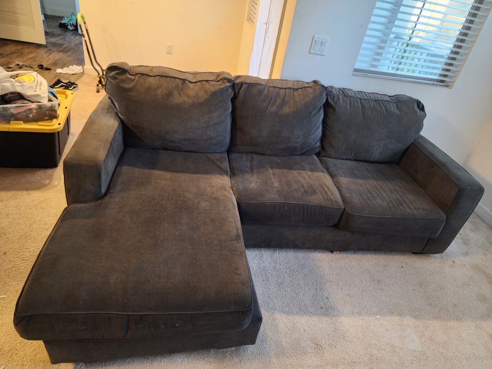 Sectional COUCH From LIVING SPACES USD