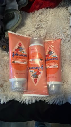 Pack Of Three Johnson’s Leave In Curl Conditioner