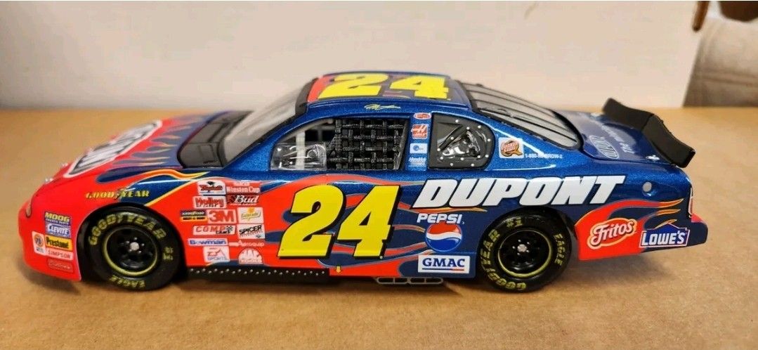 NASCAR DIECAST CARS