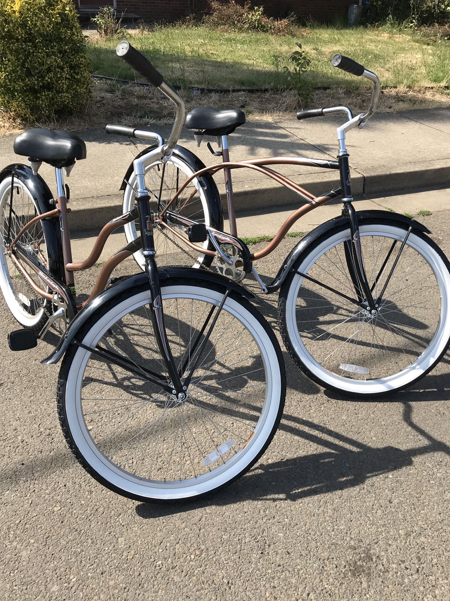 HIS AND HERS BEACH CRUISER BIKES!!