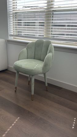 Set of 6 chairs