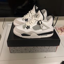 Jordan 4 Military Black