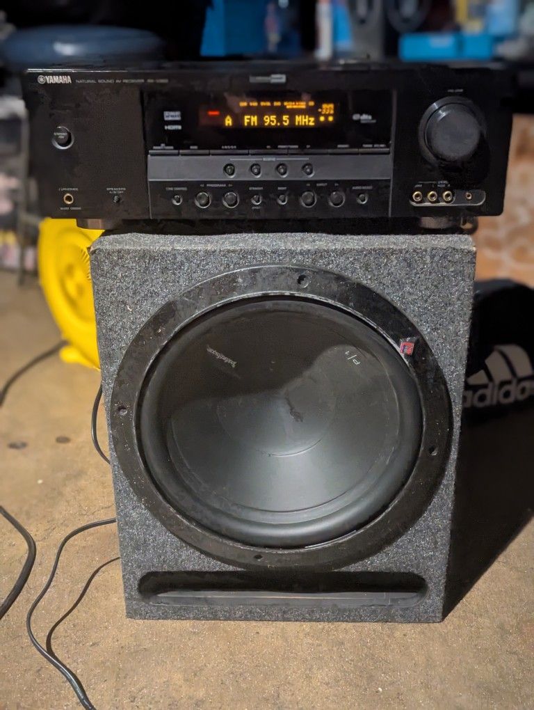 Yamaha RX-V363 Receiver W/ 12' Rockford Fosgate