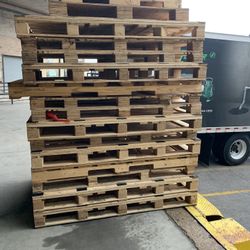 Large Heavy Duty Pallets Various Sizes