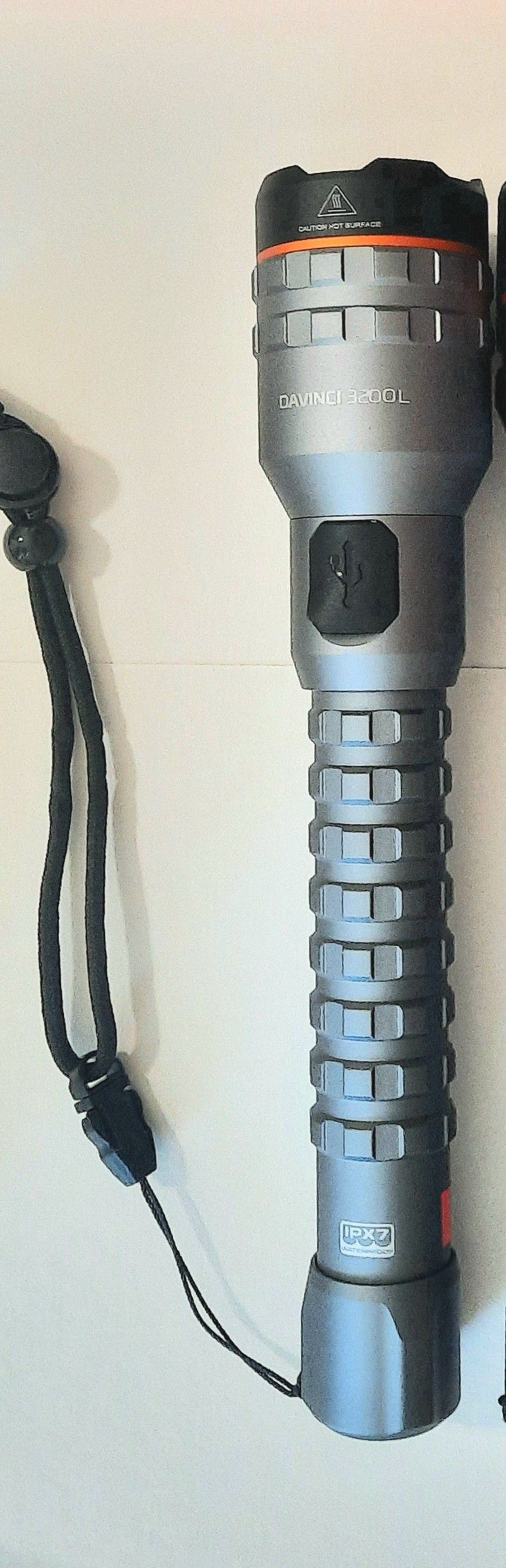 Nebo DaVinci 3200 Lumens