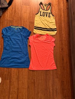 Workout Tops Bundle for Sale 🏋️‍♀️