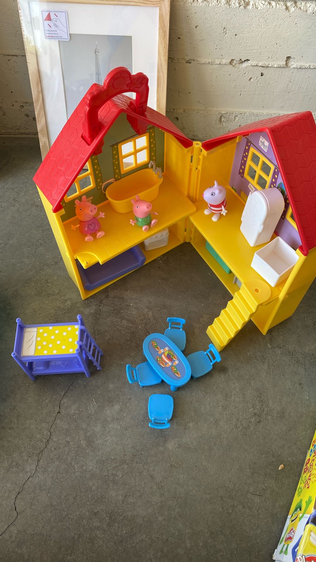 Peppa pig Doll House
