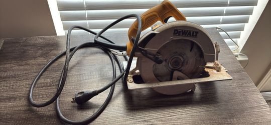 DeWalt Corded Circular Saw