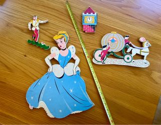 Cinderella Disney vintage antique pin ups