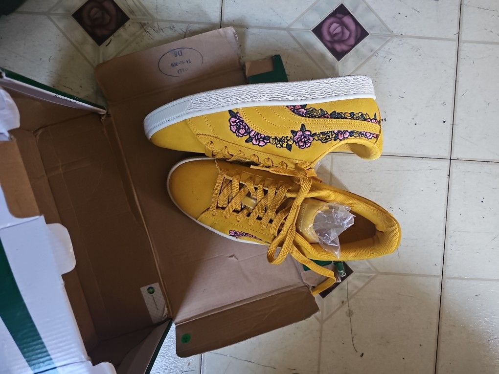 Puma my girl's shoes 7.5