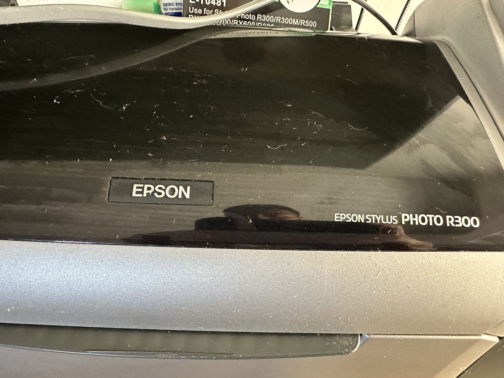 Epson Stylus Photo R300 With Ink Cartridges