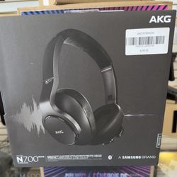 AKG N700 Headphones