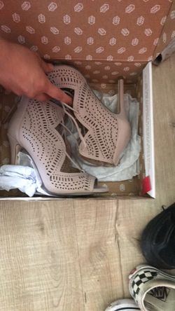6 1/2 Heels (used)