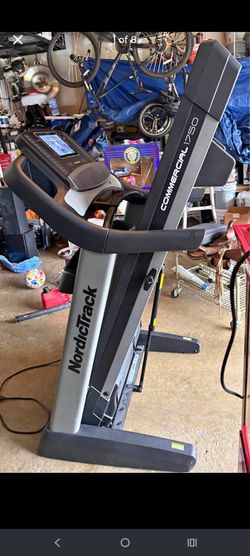 NORDICTRACK COMMERCIAL 1750 TREADMILL ( EXCELLENT CONDITION AND DELIVERY AVAILABLE TODAY