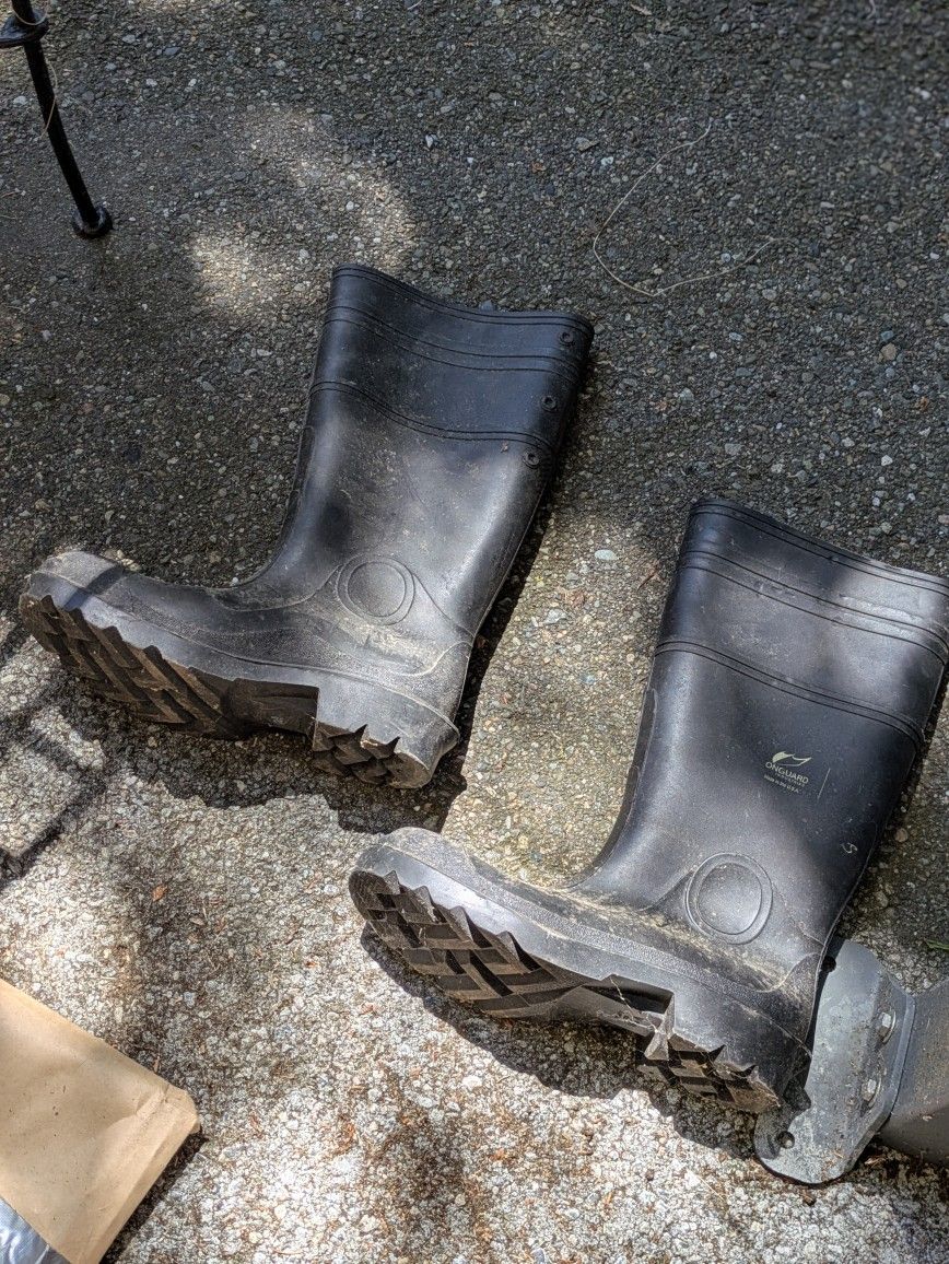 Rubber Galoshes/Boots Size 9