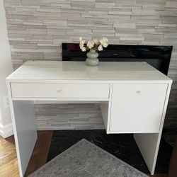 Makeup Vanity 