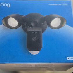 Ring Floodlight Cam 