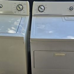 Whirlpool Washer And Dryer Set