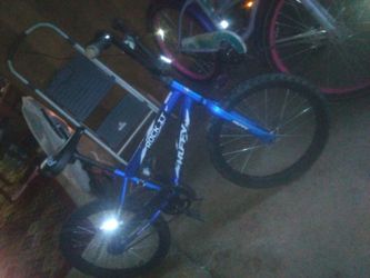 20 In Boys Bike Huffy / Missing One Pedal
