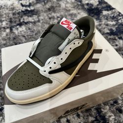 Travis Scott Jordan 1 Low Medium Olive Size M 8