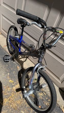 Mongoose Hoop-D BMX Bike