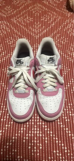 Nike Air Force 1 Pink and White Sneakers
