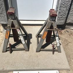 10 Ton Jack Stands