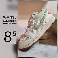 Nike Air Jordan 1 Low size 8.5