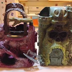 Masters of the Universe Castle Greyskull Snake Mountain lot