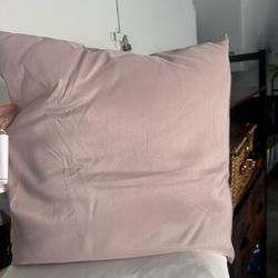 IKEA Throw Pillows (pink&white)