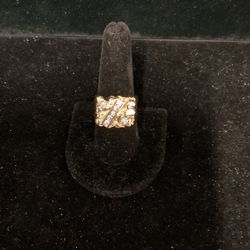 Yellow Gold And Diamond 14 Karat Ring