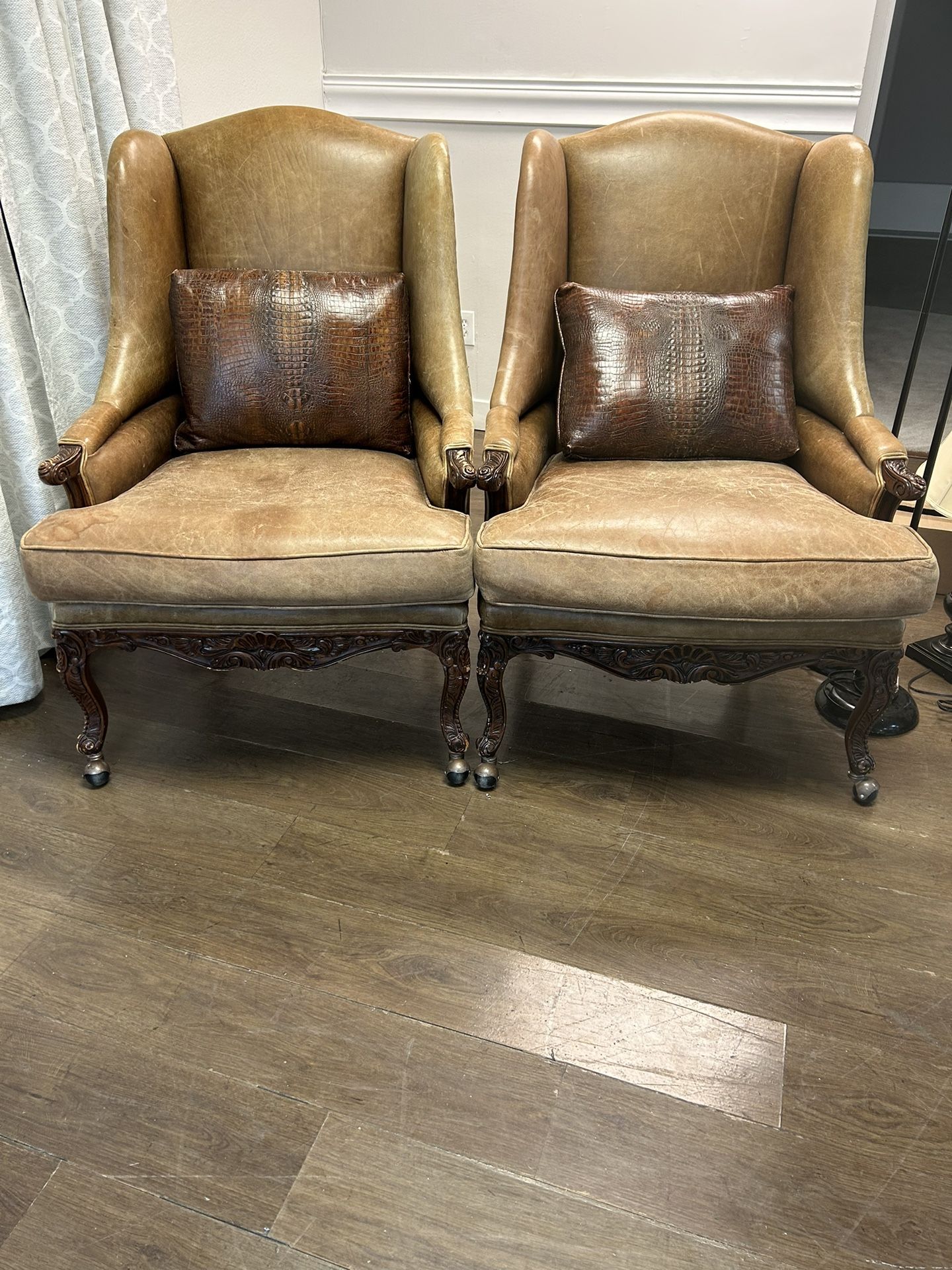 FREE Large Leather Chairs for Sale in Las Vegas, NV OfferUp