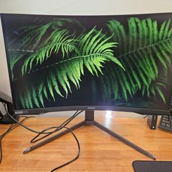 Samsung Odyssey G7 Gaming Monitor.