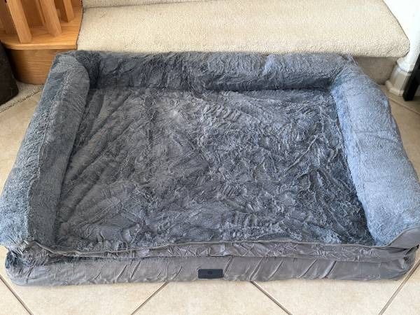 Brand New XL 43” Orthopedic Dog Sofa Bed Gray Plush Pillow Pet Mat Couch