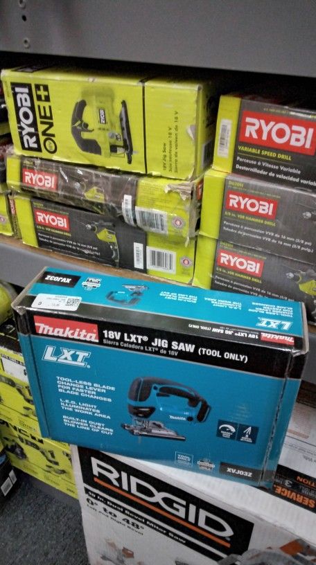 MAKITA 18V LXT JIG SAW (TOOL ONLY)