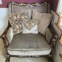 2 Sofa And One Chair/// Good Condition 