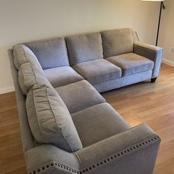 L Couch In Excellent Condition 