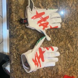 Phenom Elite the Joker VPS Football Gloves