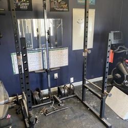 Full Home Gym Squat Rack And Cable Pull 780lbs Plates