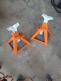 10 TON JACK STANDS (PAIR)