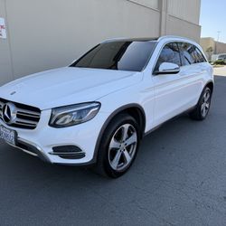 2017 MERCEDES GLC300 4 MATIC